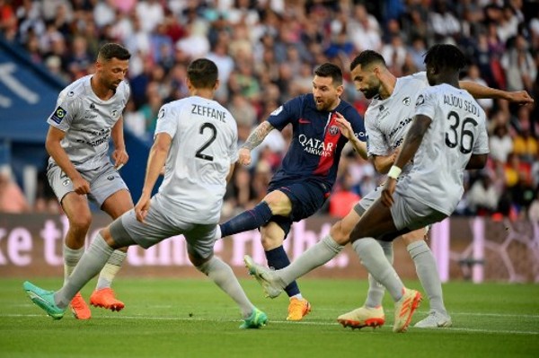 掘金主教练：篮球对约基奇而言是一门手艺，你必须拥有其他兴趣